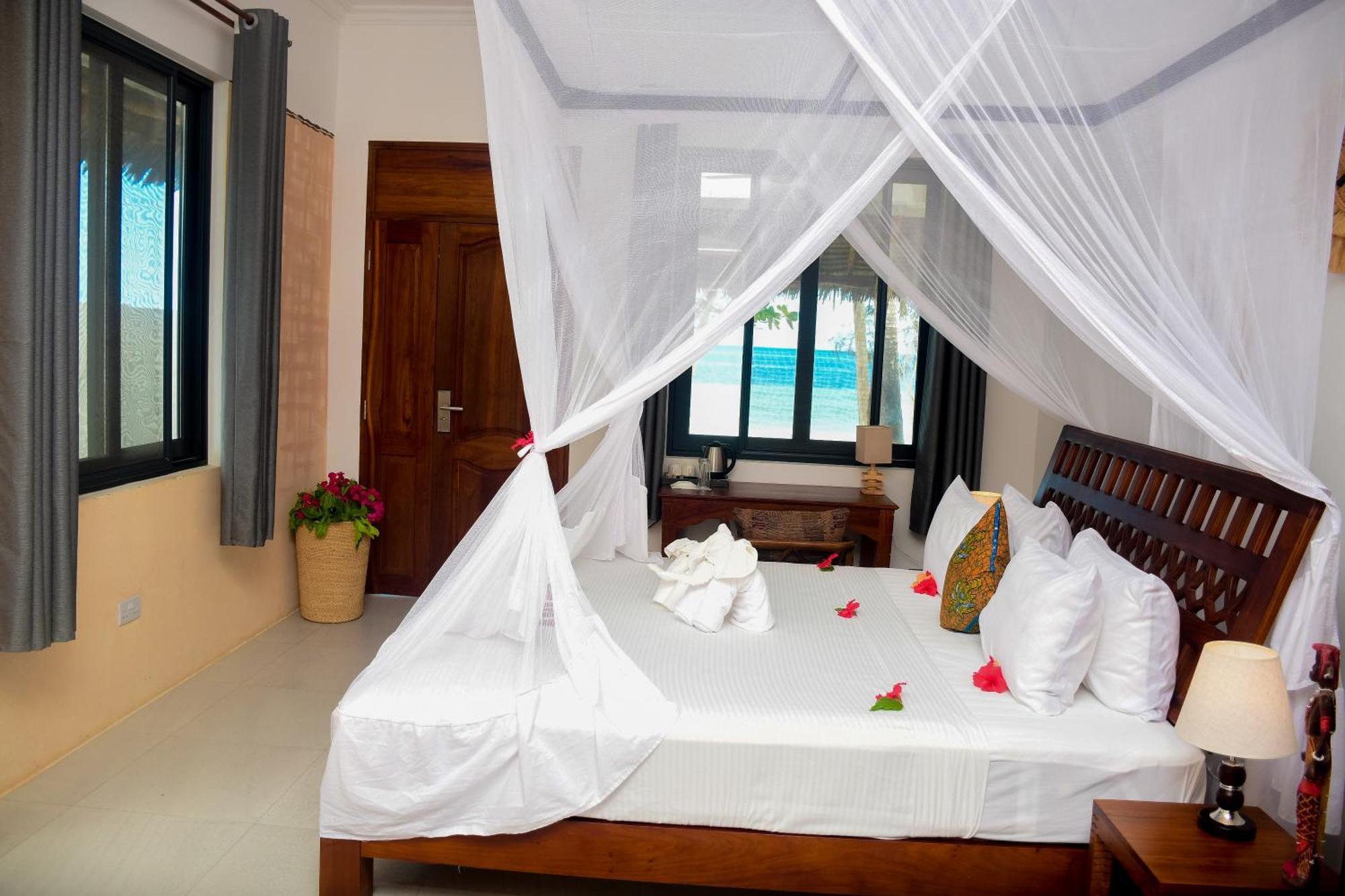 Manolo Beach Resort Uroa Exterior foto
