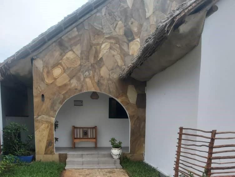 Manolo Beach Resort Uroa Exterior foto